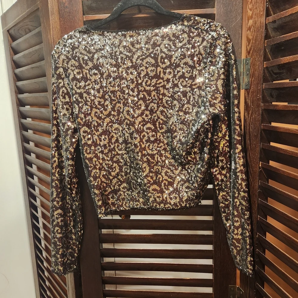 Zara Metallic Sequin Lepoard Print in Black and Gold